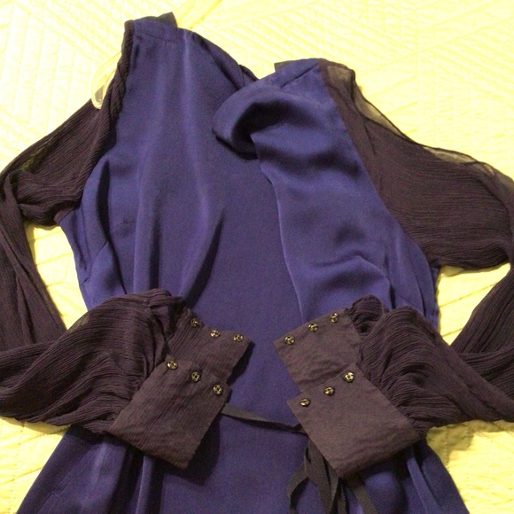 NWOT, Royal blue T TAHARI blouse - Picture 2 of 8